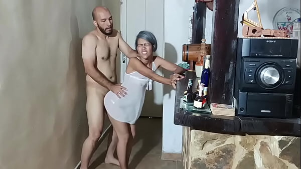 I enjoy my stepson and I fuck him until I swallow his cum.