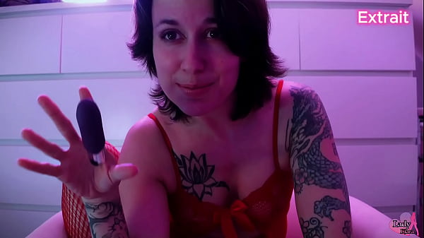 Un extrait de la vid&eacute;o du jour 4 de mon calendrier de l'avent coquin !Il est ...