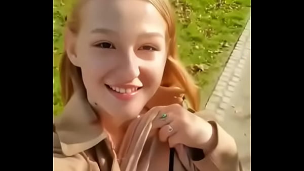 Ma belle soeur montre ses seins en public