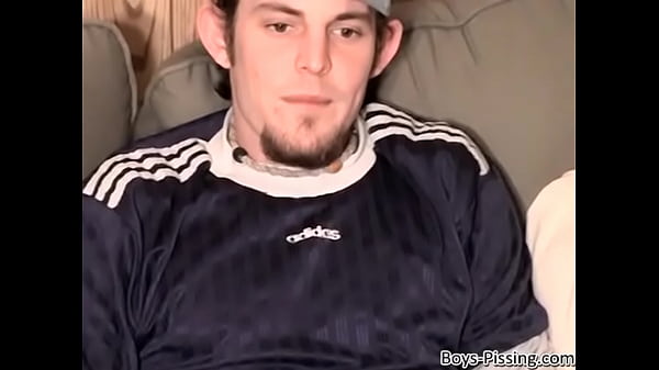 Naughty amateur Maxxx Pound jerks off big dick ...