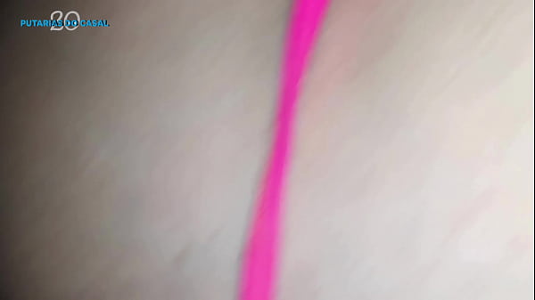 Crown faces two cocks.