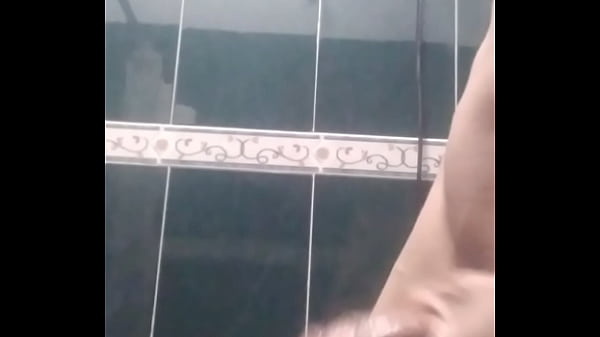 Masturbation in my step cousin's bathroom