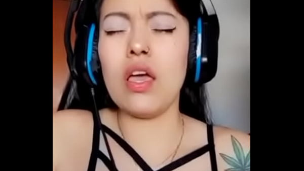 I TOUCH MYSELF WHILE WATCHING PORN HERE ON XVIDEOS SQUIRT OF PLEASURE!