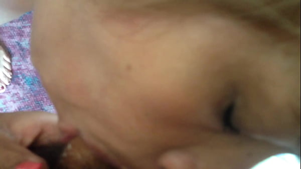 Download Video - Atiendo casadas como a esta princesa