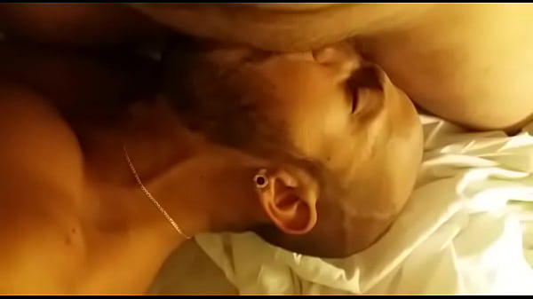 Download Video - Petrick Garcia faz boquete no promotor