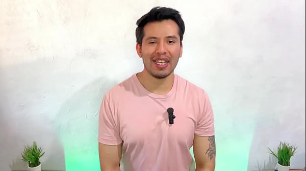 Amigo hetero le da sexo oral a los 20cm de verg...