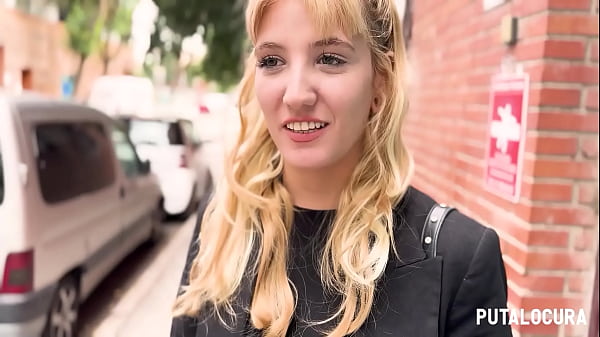 PutaLocura Oficial - La argentina caliente Agustina es pillada por Torbe en la calle y se lo folla
