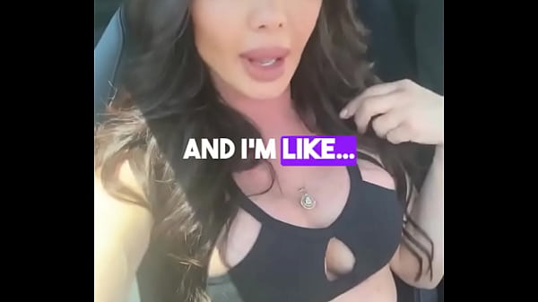 Do I prefer a man with muscles or no muscles? ? You're about to find out... ?#fitmom #fitnessmodel #fitness