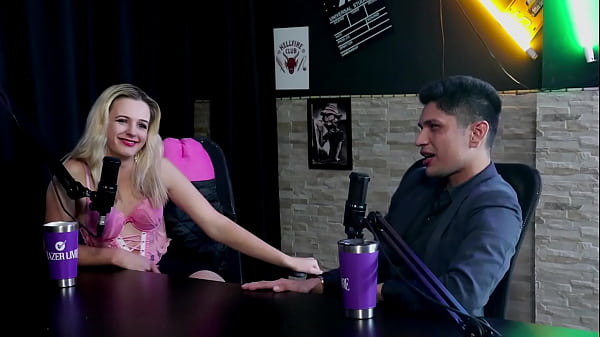 He was afraid of having anal sex, he moved in with his friend, they had sex on the beach and the family found out - Adryh Prcybylovicz and Alex Hanndrykxi (SHEER/RED)