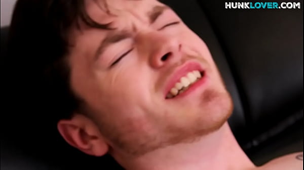 Amateur stud teases balls before masturbating o...