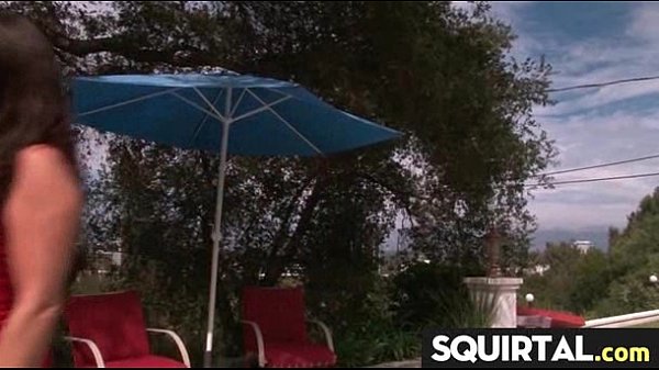 SHE SQUIRTS NICE PUSSY JUICE 29