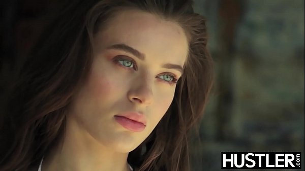 Download Video - Stunning Lana Rhoades pussy stretched by rough fucking cock