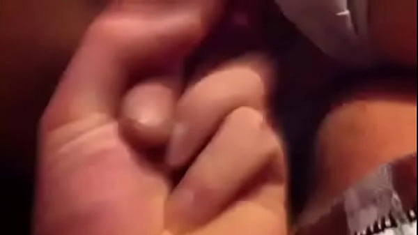 thumb iphone caught