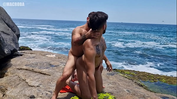 Download Video - cruising en la playa macroba yuri