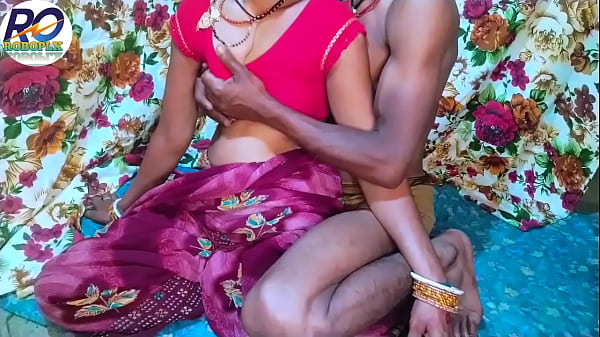 Roboplx - Desi Bhabhi looks so cool and having sex with brother-in-law in red saree, Hindi audio, Claire Vais