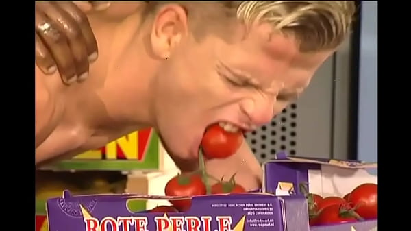 Juicy fruits and Interracial duo fuck in the wa...