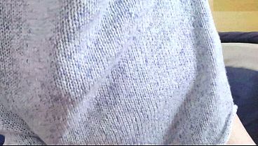 A married woman gets her pussy wet by masturbating with a vibrator.