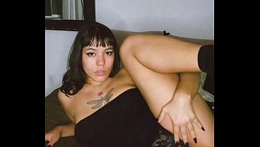Beautiful amateur making a full reveal of her natural pussy. 11 sec
