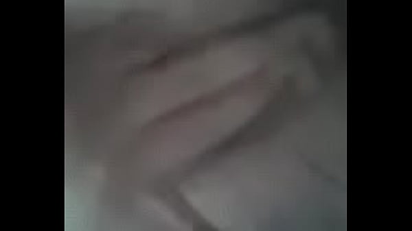 thumb friend playing