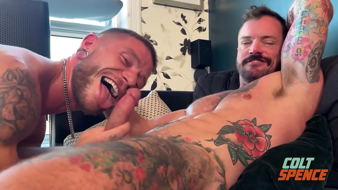 El estudiante universitario Colt Spence abandona la clase para darle una paliza al semental musculoso Callum Colbey
                    blowjob rough tattoo fingering deepthroat hairy submissive big ass muscle hung smooth rimming big dick rimjob alpha stepbro muchos negros