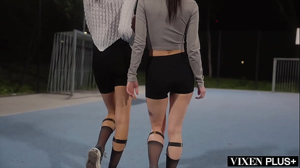 VIXENPLUS BBFs Vanessa And Sophie Share A Cock In Anal Threesome