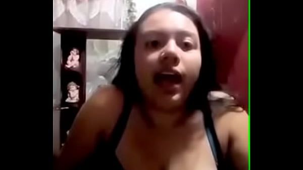 Yuneidy Flores le habla a su amiga lesbiana