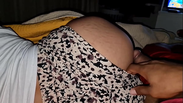 Download Video - Me hecha la pantaleta a un lado y mete su rica verga