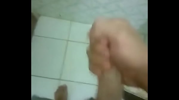 Pau Gostoso Batendo Punheta