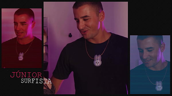 PORNO DE ESTUDIANTES!! SEXO INTERRACIAL DE MORENA FOLLANDO CON SU NOVIO GRINGO EN UN HOTEL. EL GRAN PENE GRINGO PENETRA LA VAGINA OSCURA Y CALIENTE DE LA ESTUDIANTE RECIEN SALIDA DE CLASES