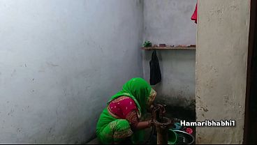 Desi Village Stepmom In Saree Hard Fucked Full Video Hindi Audio.