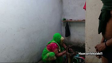 Desi Village Stepmom In Saree Hard Fucked Full Video Hindi Audio.