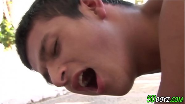 Latin amateur fucks hard