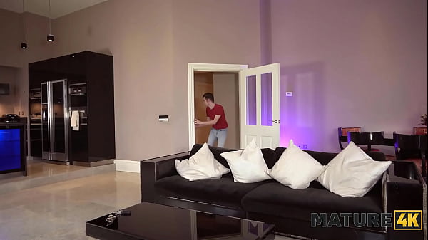 MATURE4K. Hot MILF is making milkshakes with her horny neighbour and let her husband to taste it