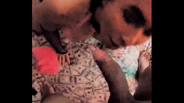 El repartidor de pizza me hizo su perra