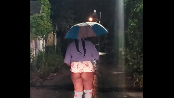 THIGH HIGH STILETTO BOOTS & BOOTY SHORTS WALKING IN THE RAIN!