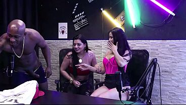 JEFAO OFFICIAL AND KAREN OLIVER (CRAZY COUPLE) IN A CHAT ON TOP CAST WITH MONICA LIMA OFFICIAL - PART 2