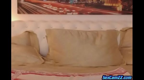 Super booty and big boobed Jane play with toys ...