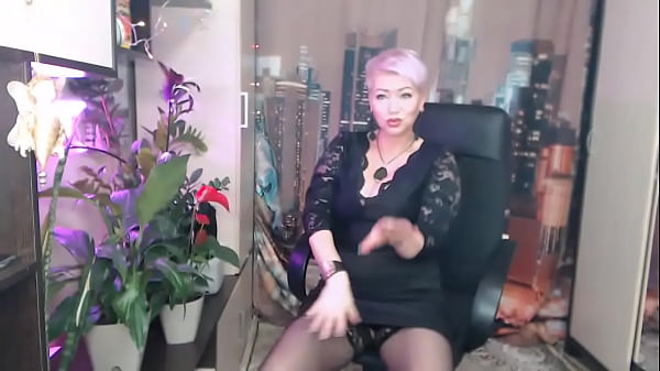 LUANA HONEY's bitch gets 3 big cocks in her ass at the same time for the first time. 5 on 1. TAP. DAP. LTP151