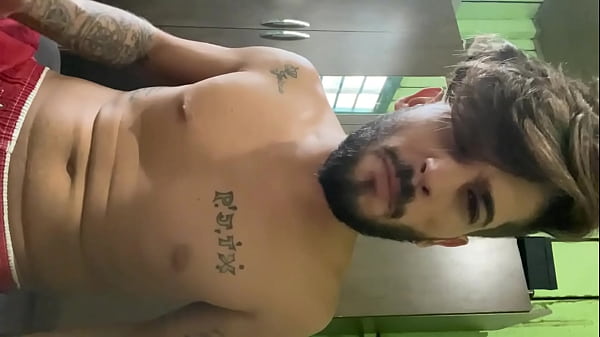 Punheta w solta o leita ...