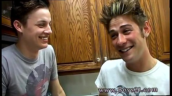 Teen italian gay twink movies first time Straight dude Kelly Cooper