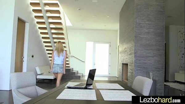 Horny Lesbo Teen Girls (Cadence Lux & Abigail Mac) Make Love On Cam video-07