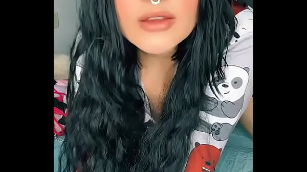thumb ig model twerking