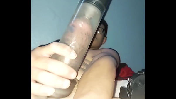 Julian Aleman using a penis pump for the very first time