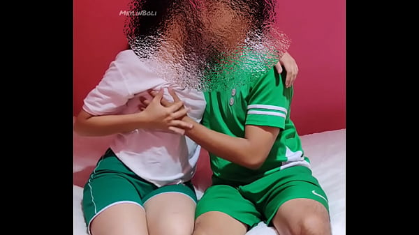 Download Video - COLEGIALA 18 A&Ntilde;OS VIRGEN ES FOLLADA POR SU COMPA&Ntilde;ERO SE QUEDAN SOLOS EN CASA PORNO CASERO REAL UNIFORME ESCOLAR