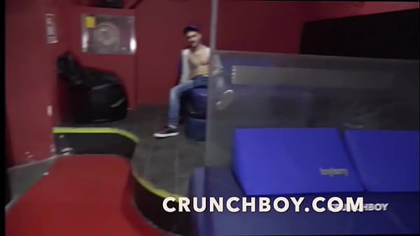 the straight curious APOLO ADRII fucking raw BOny babyron at Boyberry Cruising madrid for Crunchboy