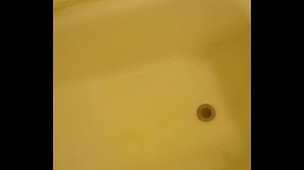 21 Year old Peeing in the bathtub