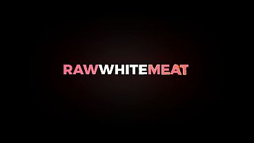 Dirty talking baddie can&rsquo;t stop cumming for BWC