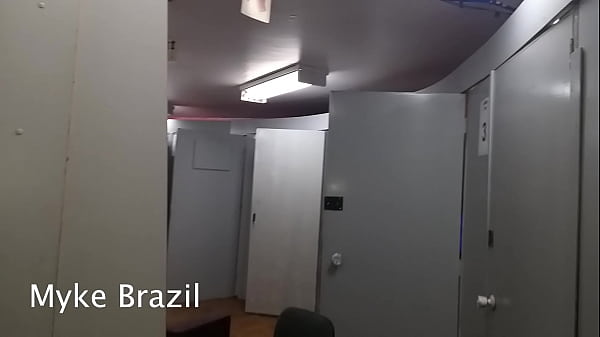 Roberta Dias naughty mulatto went to the sex shop took the opportunity to watch a movie inside the booth and found myke brazil and decided to play a joke. Watch Full Movie X-VIDEO RED