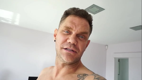 hard fuck with strapon to her real partner - LESBICO HARDCORE