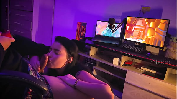 My friend saw me playing and tried to distract me by asking me to eat her and cum on her face